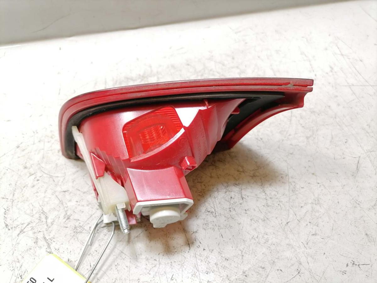 Audi A3 8P original R&uuml;cklicht R&uuml;ckleuchte innen links Vorfacelift 5 T&uuml;rer BJ06